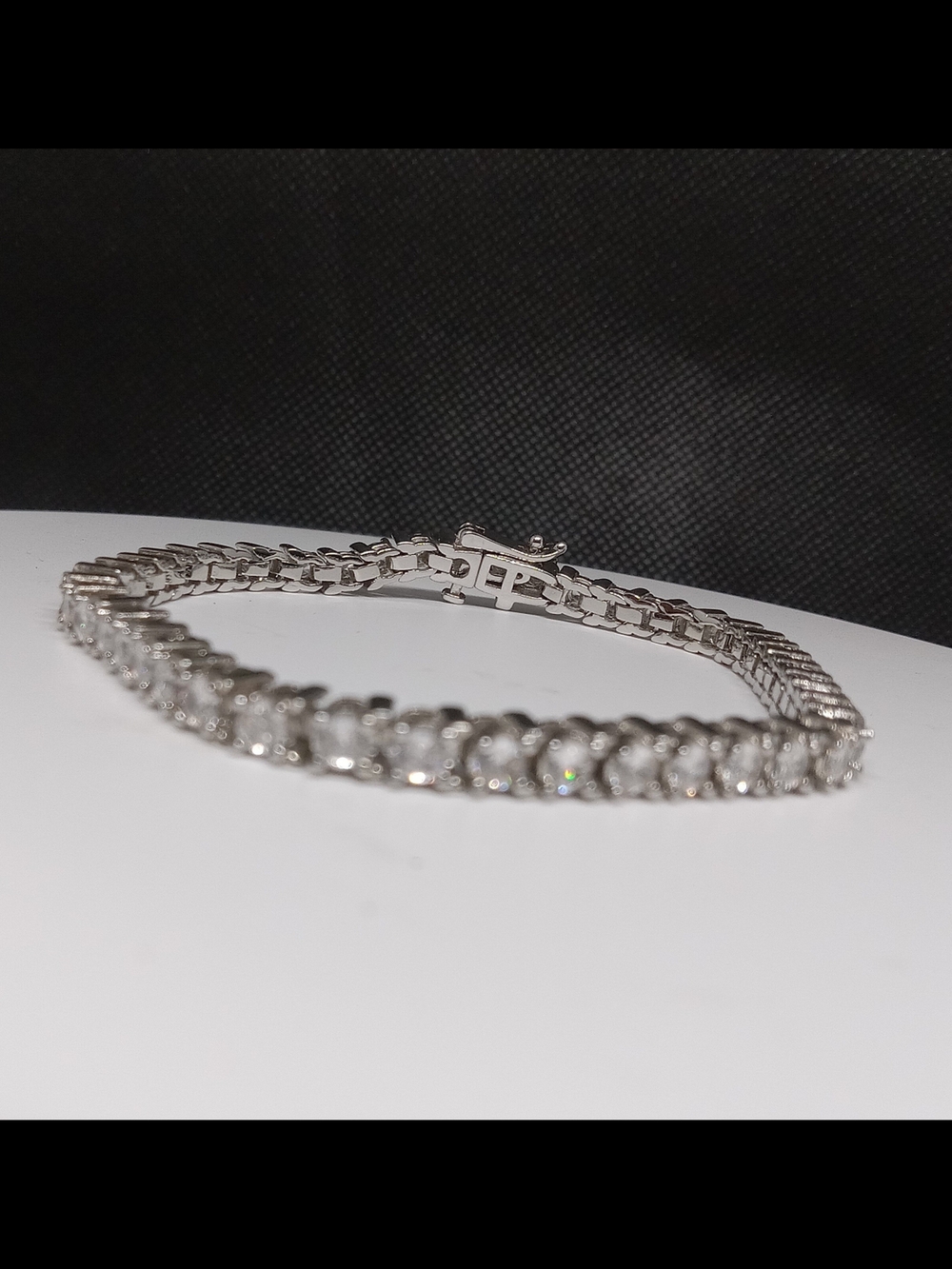 Classic White Gold Tennis Bracelet with Clear Stones